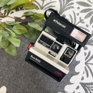 VINTAGE SUN 600 POLAROID INSTANT CAMERA